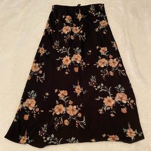 MOVING SALE 3/$20 5/$25 F21 floral skirt